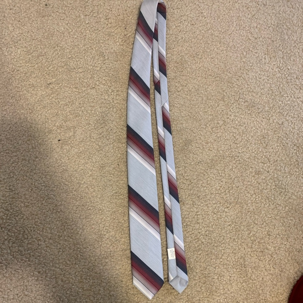 Cornell California Elegant Striped Red and Gray Men's Tie